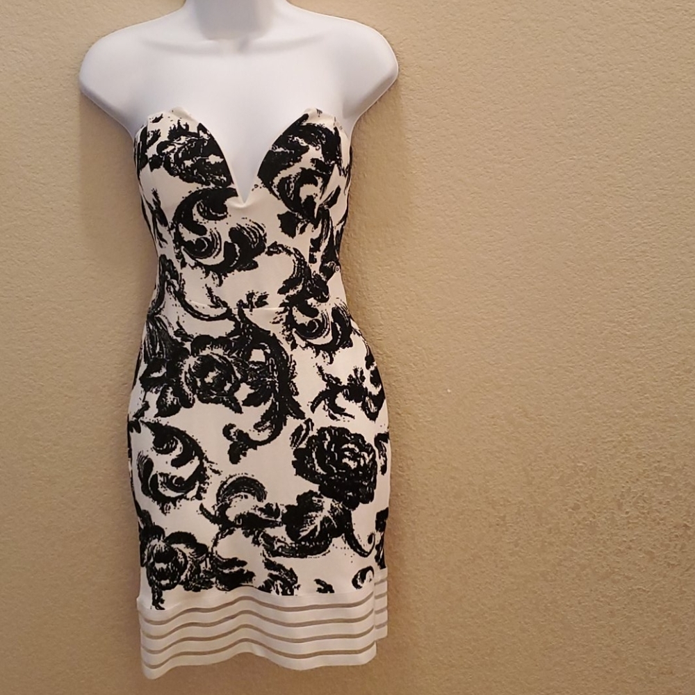 Damask Floral Strapless Dress - L - B&W Bodycon Coquette Bridgerton